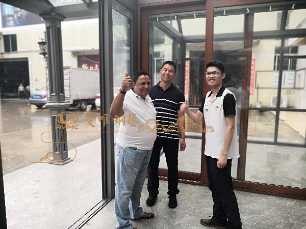 如何選擇別墅銅門廠家加盟？