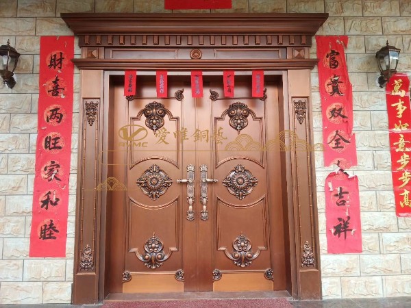 銅門廠家的制作工藝不同價(jià)格也就不同