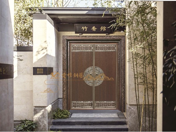 怎么經(jīng)營銅大門別墅品牌店