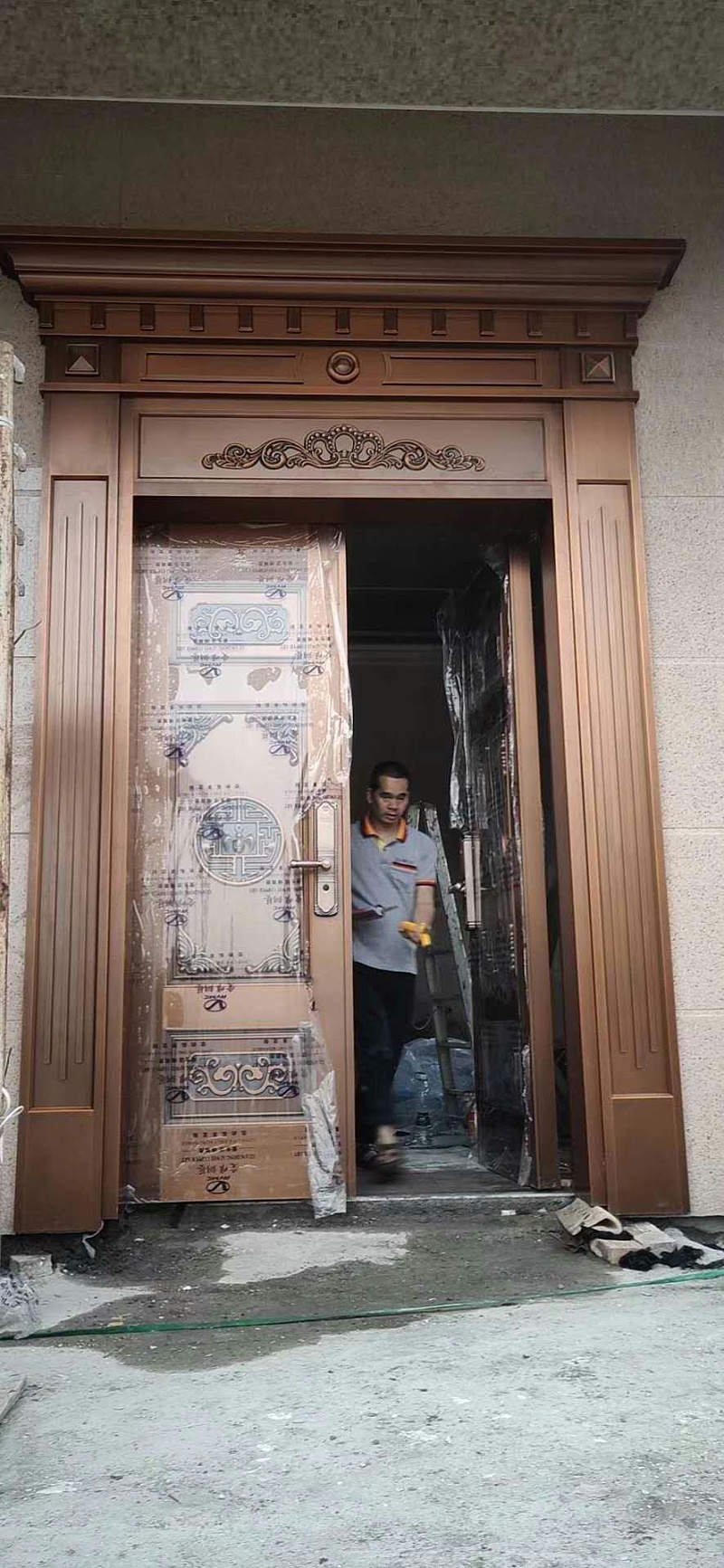 愛唯銅門江門工程案例 (1) 愛唯銅門江門工程案例 (1)